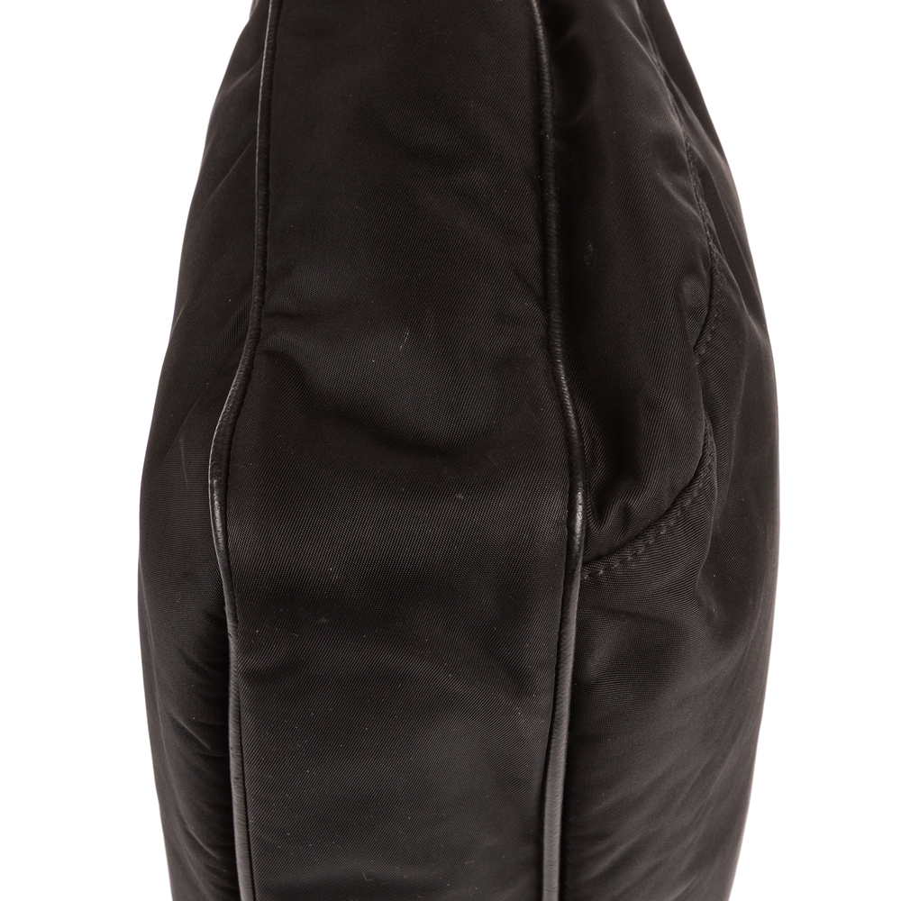 Prada Messenger - Picture 7 of 11